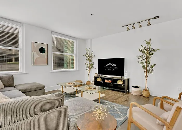 Apartment Heb 104 Spacious Downtown Worth, Free Parking, Gym