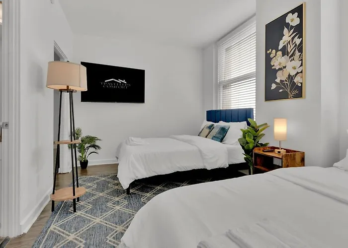 Apartment Heb 104 Spacious Downtown Worth, Free Parking, Gym