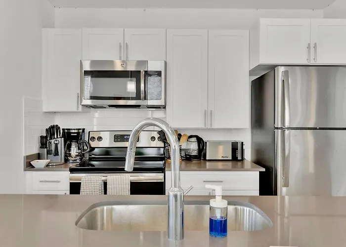 Apartment Heb 104 Spacious Downtown Worth, Free Parking, Gym *