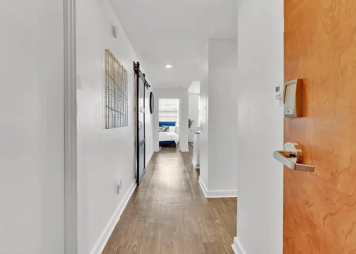 Heb 104 Spacious Downtown Worth, Free Parking, Gym * Fort Worth