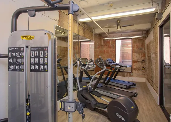 Heb 104 Spacious Downtown Worth, Free Parking, Gym Fort Worth